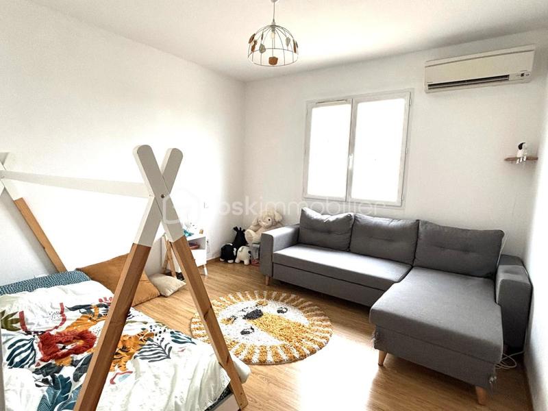 Maison traditionnelle - 155 m² - 6 pièces