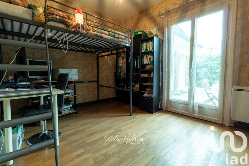 Maison - 196 m² - 8 pièces