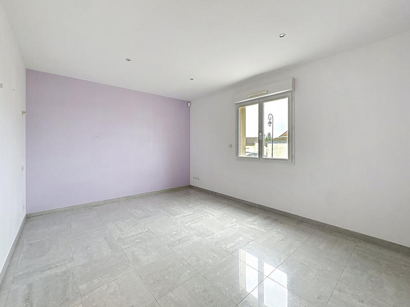 Maison - 206 m² - 8 pièces