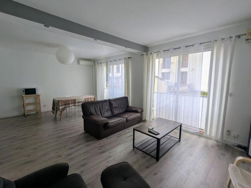 Appartement - 79 m² - 3 pièces