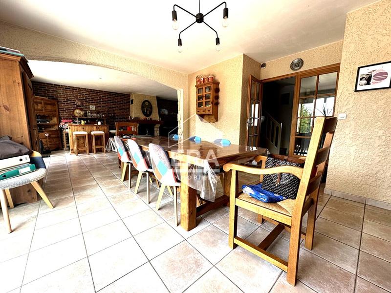 Maison - 175 m² - 8 pièces