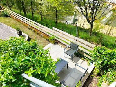 Propriété - 294 m² - 9 pièces