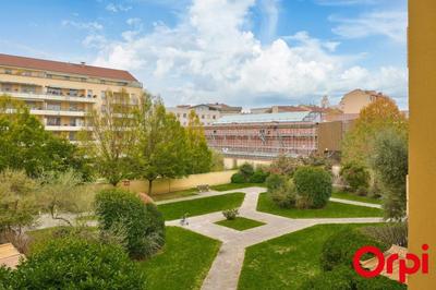 Appartement - 83 m² - 3 pièces