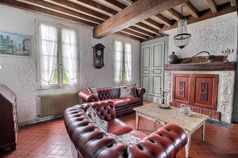 Demeure - 184 m² - 7 pièces