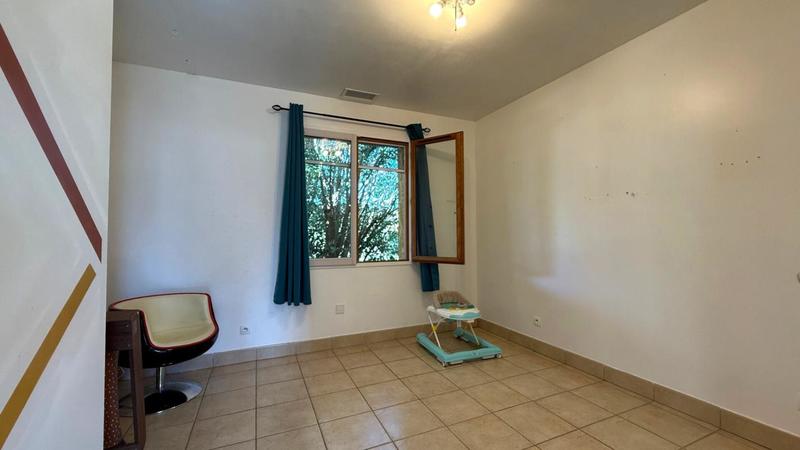 Maison - 110 m² - 6 pièces