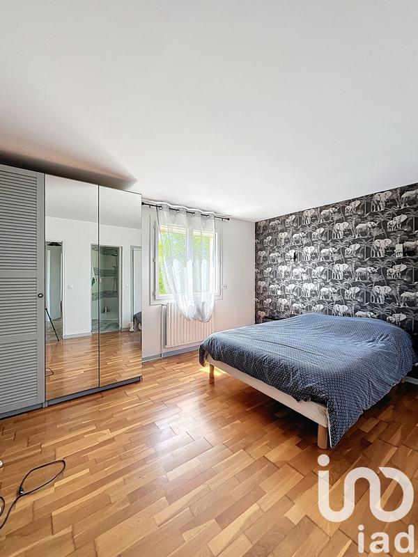 Maison - 216 m² - 7 pièces