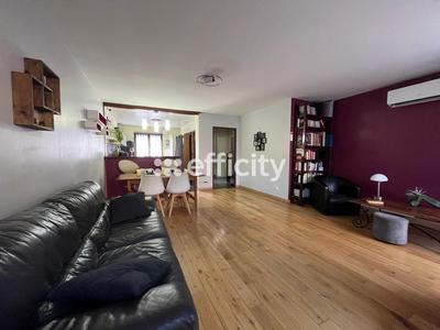 Pavillon - 90 m² - 4 pièces