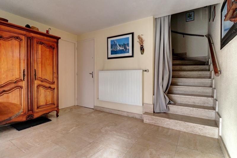 Maison - 260 m² - 7 pièces