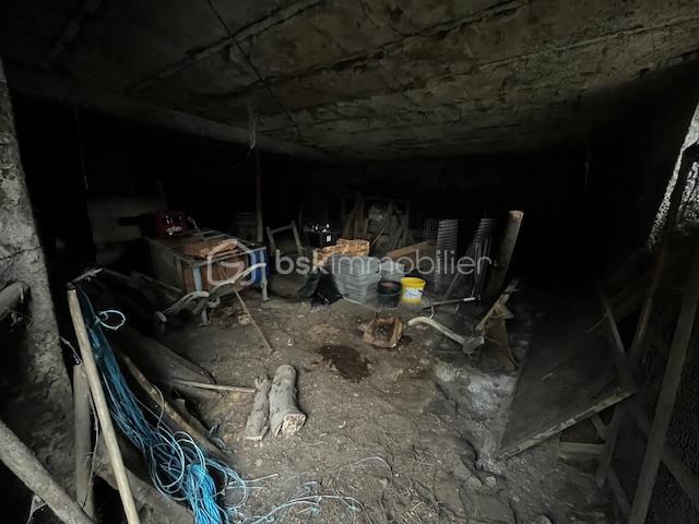 Maison - 120 m² - 1 pièce