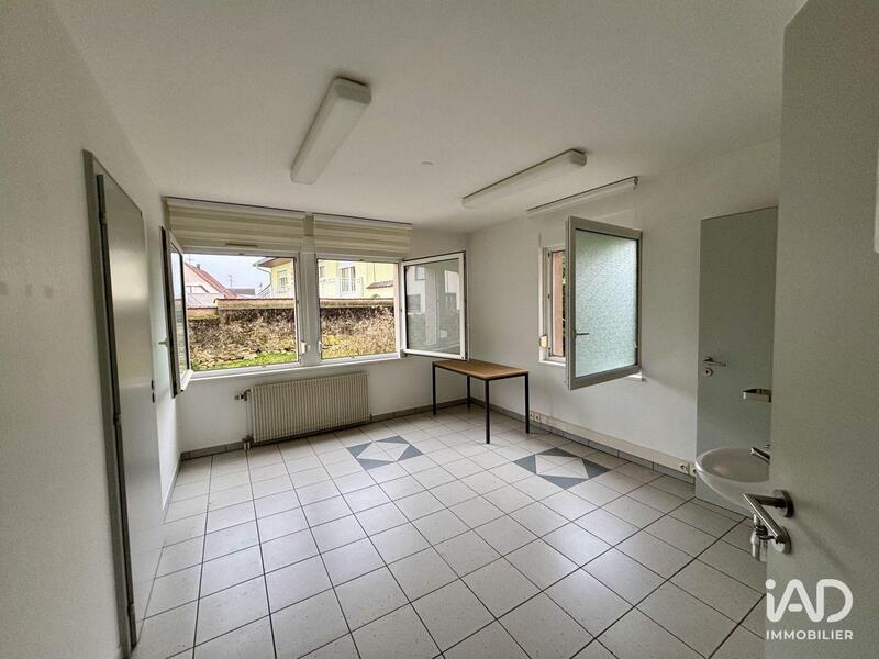 Local commercial - 68 m² - 3 pièces