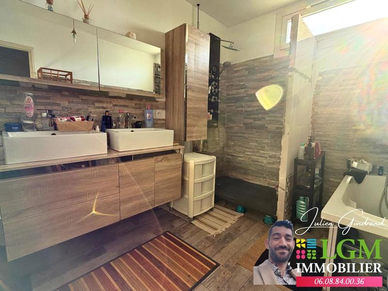 Appartement - 95 m² - 4 pièces