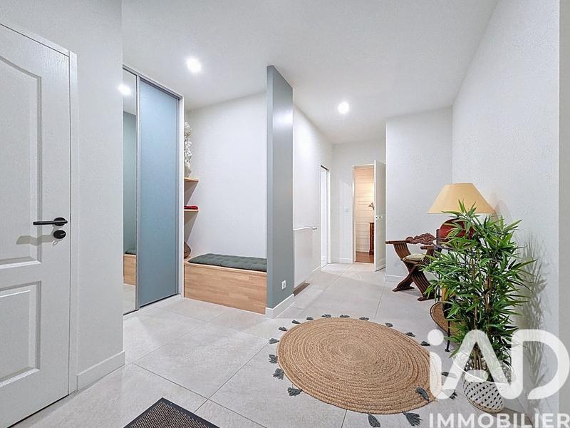 Maison - 368 m² - 10 pièces