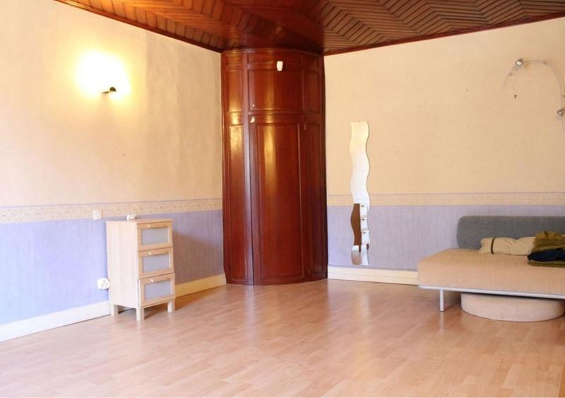 Maison - 290 m² - 9 pièces