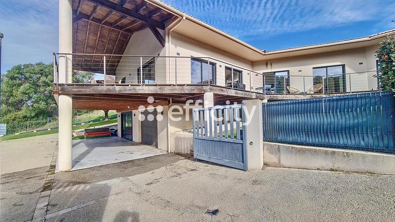 Maison - 166 m² - 4 pièces