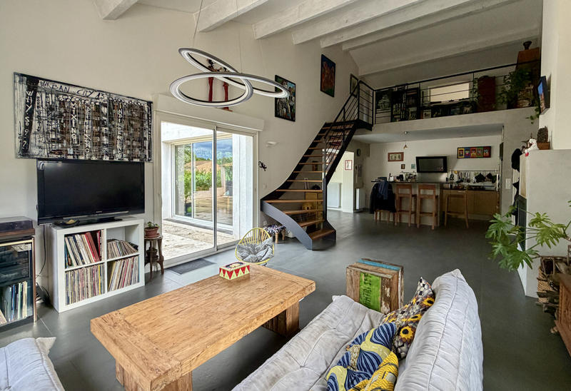 Villa - 180 m² - 6 pièces