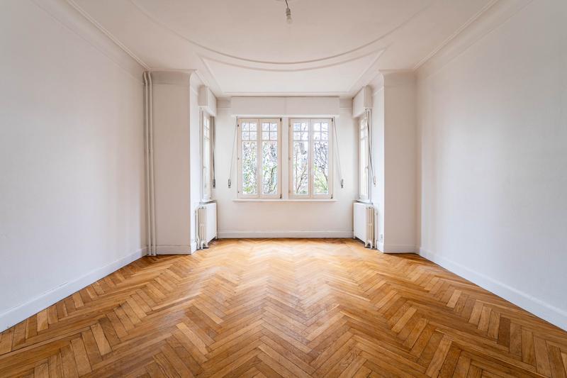 Appartement - 160 m² - 6 pièces