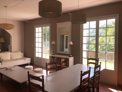 Maison de village - 204 m² - 6 pièces