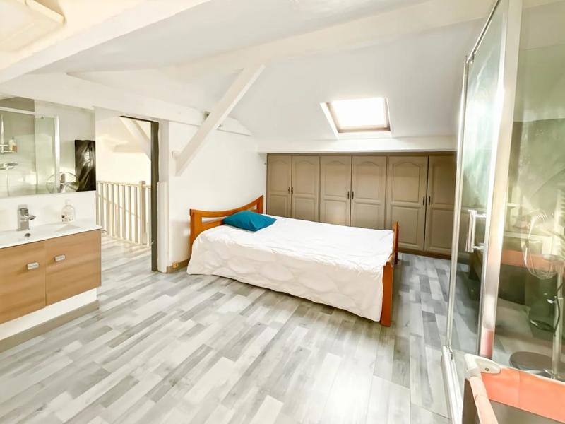 Maison - 187 m² - 6 pièces