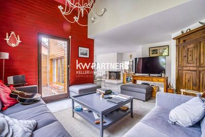 Maison - 302 m² - 10 pièces