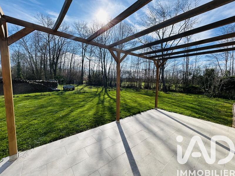 Maison - 92 m² - 4 pièces