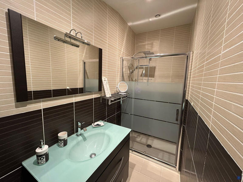 Maison - 180 m² - 5 pièces