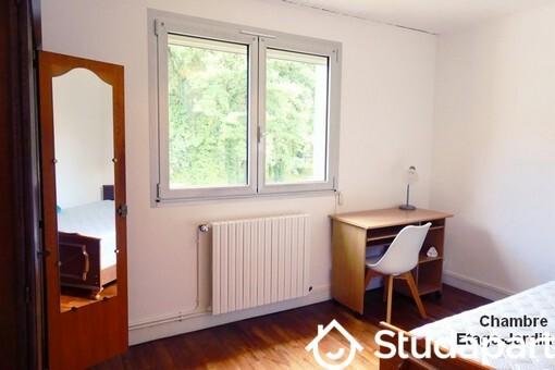 Chambre - 12 m² - 1 pièce