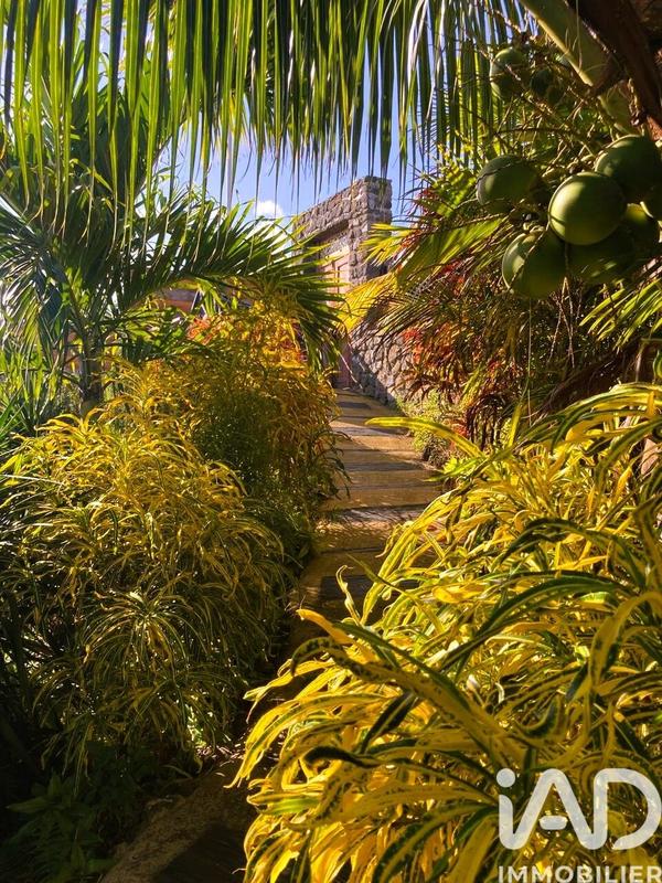 Maison - 208 m² - 6 pièces