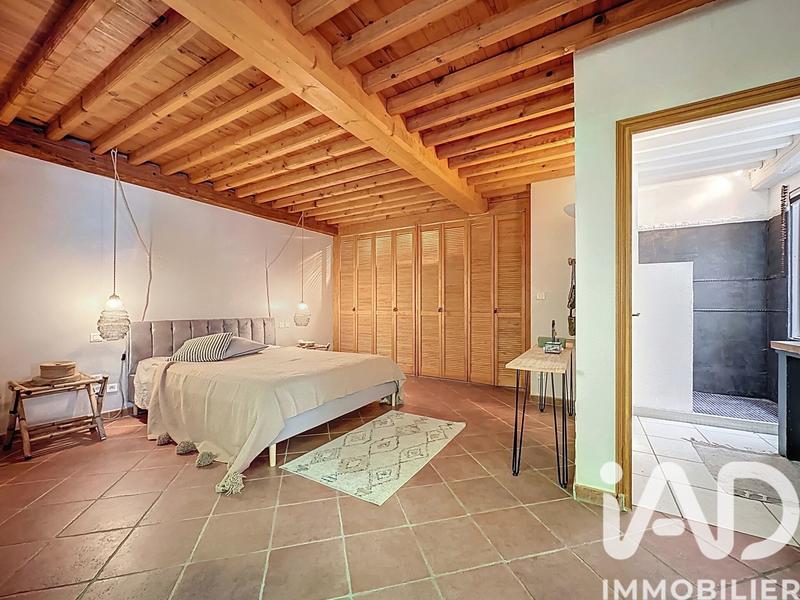 Maison - 180 m² - 8 pièces