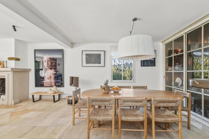 Villa - 277 m² - 9 pièces