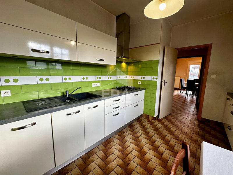 Maison - 90 m² - 6 pièces