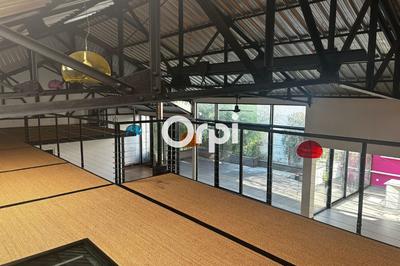 Loft - 270 m² - 5 pièces