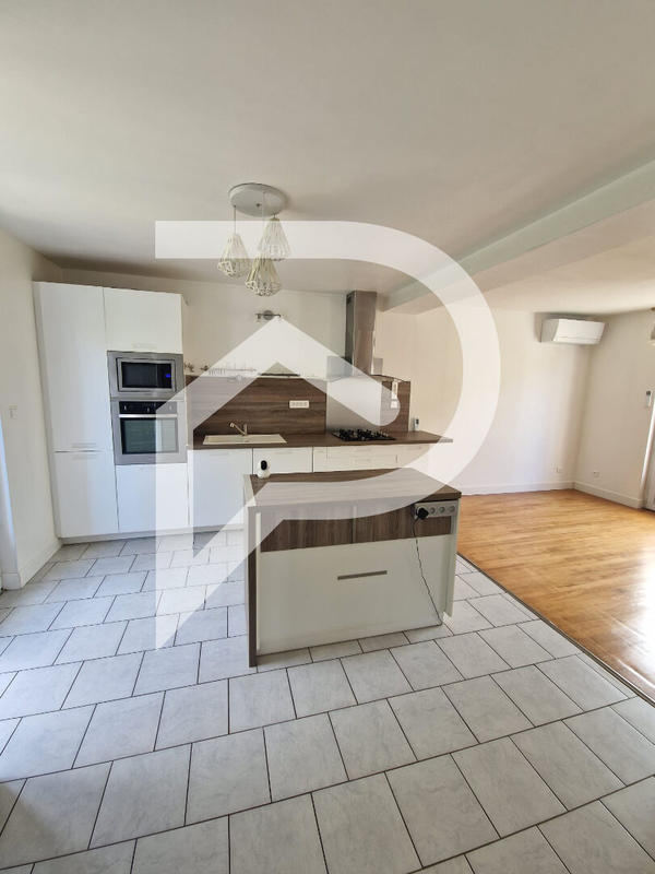 Maison - 91 m² - 4 pièces