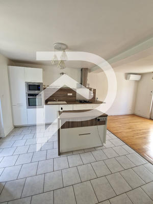 Maison - 91 m² - 4 pièces