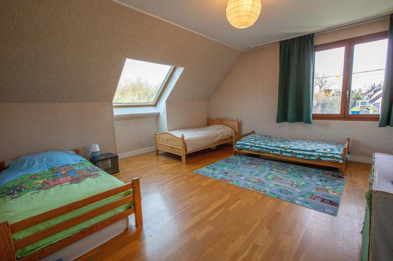 Maison - 261 m² - 9 pièces