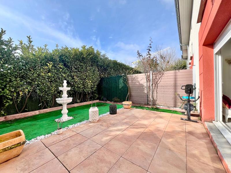 Maison - 98 m² - 5 pièces