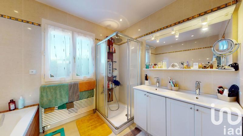 Maison - 108 m² - 5 pièces