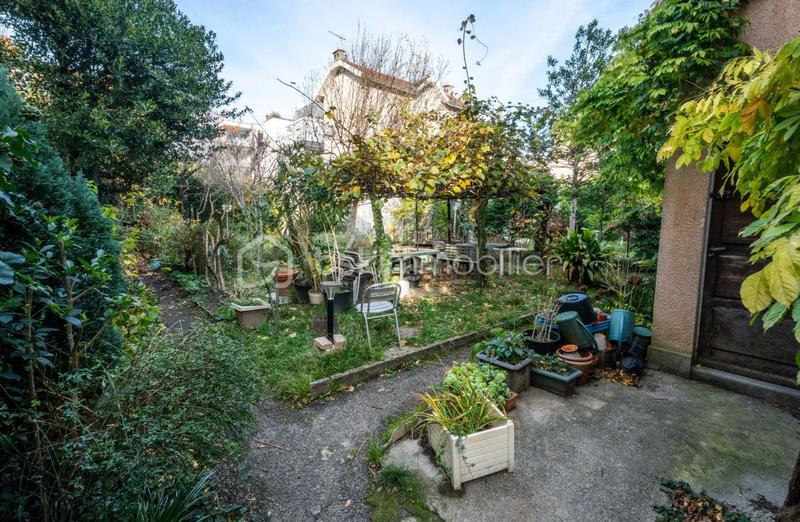 Maison - 160 m² - 6 pièces