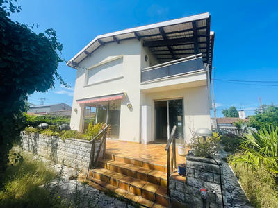 Appartement - 85 m² - 3 pièces