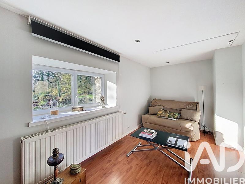 Maison - 240 m² - 9 pièces