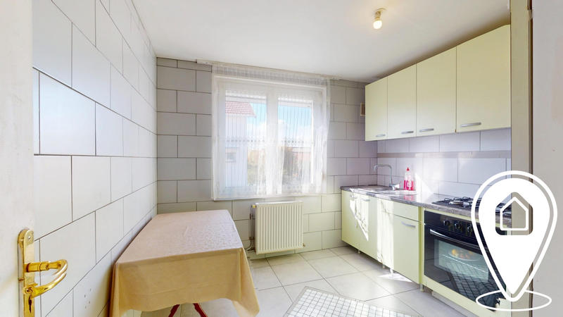 Maison - 81 m² - 5 pièces