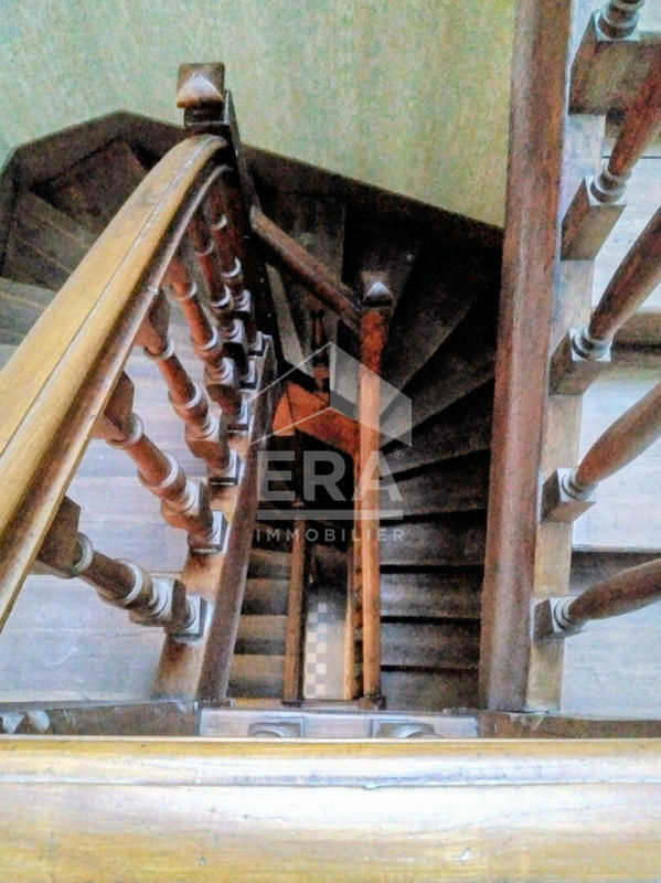 Immeuble - 105 m² - 12 pièces