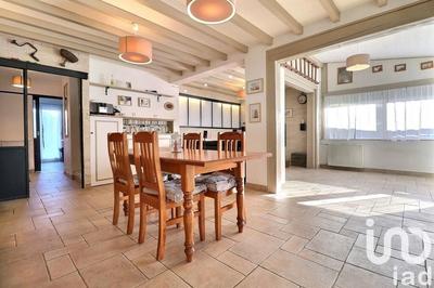 Maison - 142 m² - 7 pièces