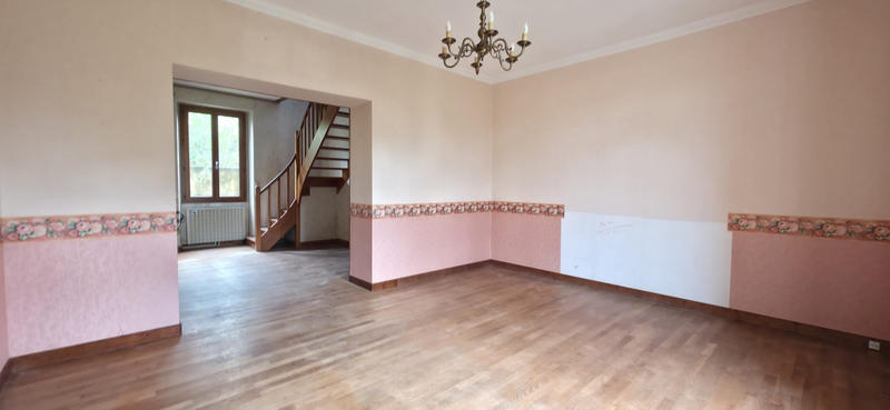 Maison - 96 m² - 4 pièces