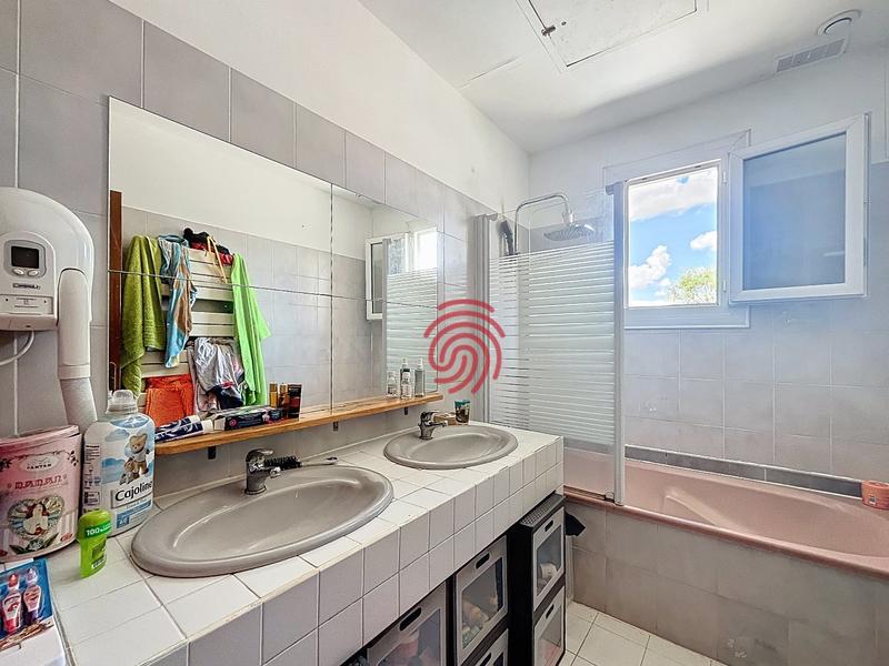 Maison - 179 m² - 7 pièces