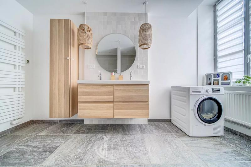 Appartement - 126 m² - 5 pièces