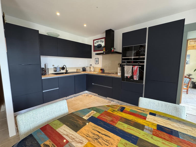 Maison - 180 m² - 7 pièces