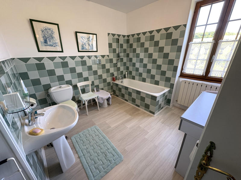 Maison - 140 m² - 6 pièces