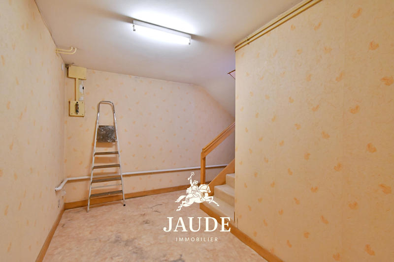 Maison - 200 m² - 7 pièces