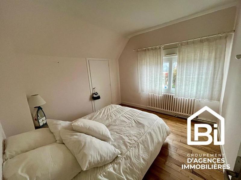 Maison - 104 m² - 6 pièces