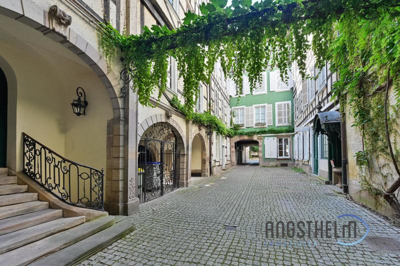 Loft - 91 m² - 4 pièces